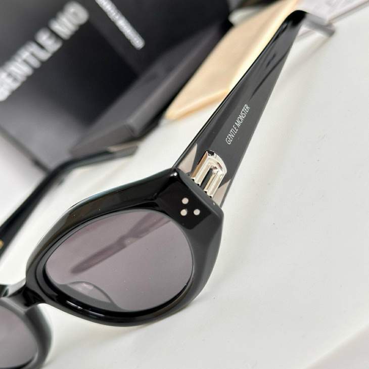 Picture of Gentle Monster Sunglasses _SKUfw58597069fw